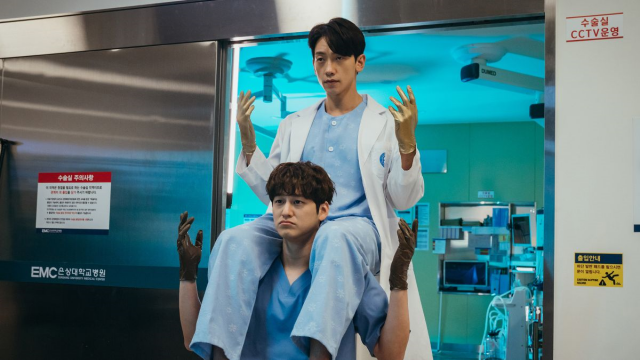 Sinopsis Lengkap Drama Ghost Doctor